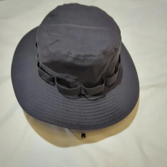 The North Face Boonie Sun Hat Unisex Small-Medium Never Worn Neck Strap Black - Picture 3 of 5